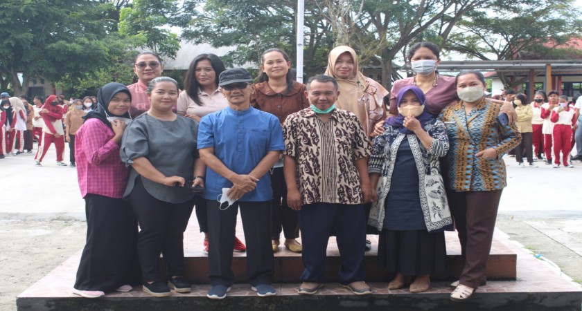 PERINGATAN HARI KARTINI DI SMA NEGERI 6 SIGI TAHUN 2022