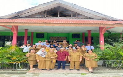 Perpisahan Guru Purna Bakti: Mengenang Dedikasi Ibu Sahriah Noge, S.Pd. di SMA Negeri 6 Sigi